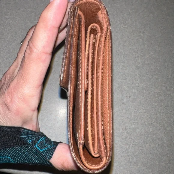 Vintage Louis Vuitton Brown and Gold Monogram - Picture 4 of 13